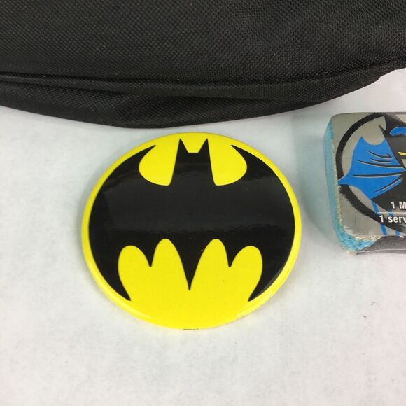 Batman Youth Backpack Pre-School Pin Magic Towel Child - Picture 2 of 5